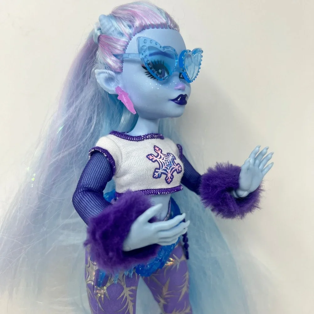 Monster High Abbey Bominable G3 Doll Blue‎ Purple WinMattelter Snowflake Fashion